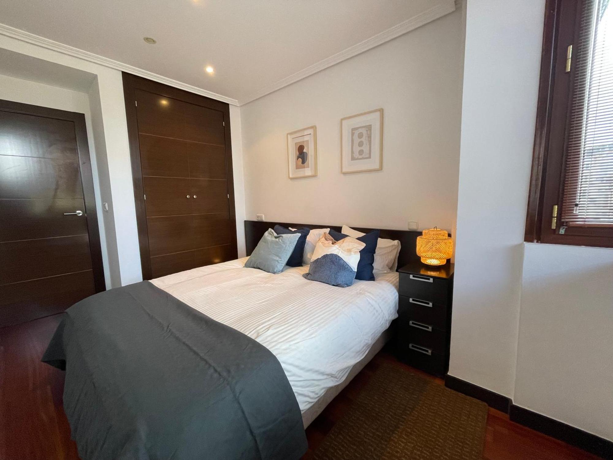 Atuaire Home Vivienda B Luminosa Parking Incluido En Plena Calle Comercial บูร์โกส ภายนอก รูปภาพ